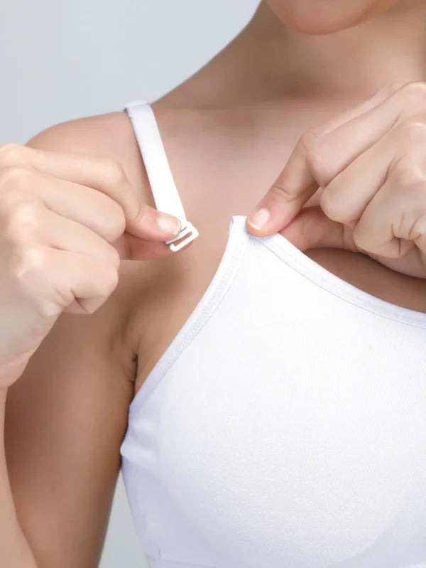 Medium Impact Padded Kuki Sports Bra Thin Strap In White Colour