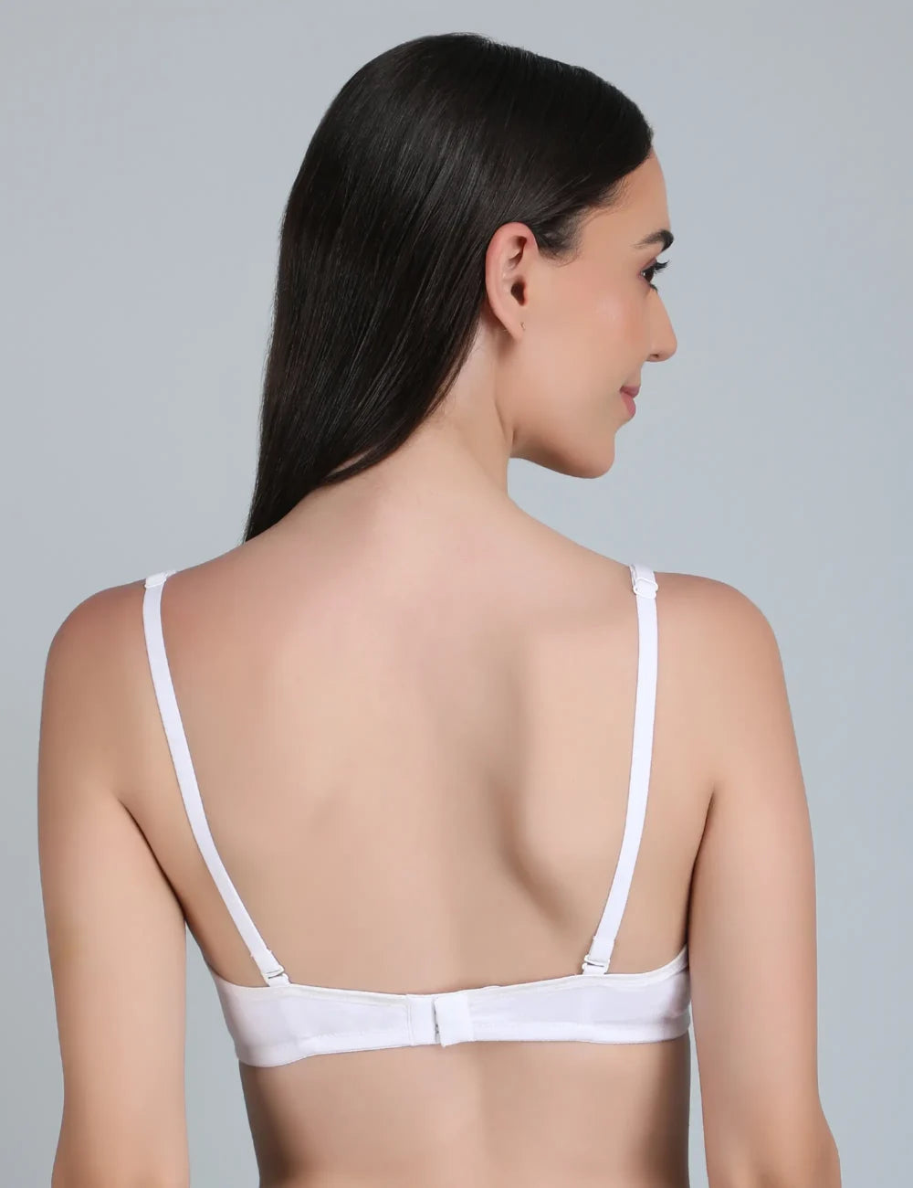 Non Paded Bra In White Colour